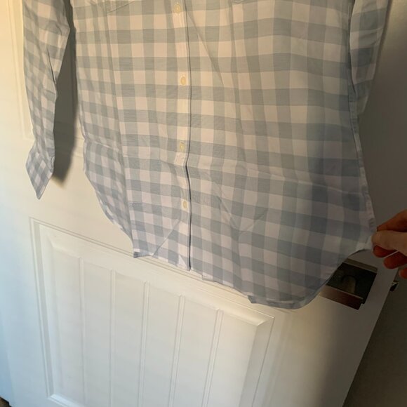 UNTUCKit Top 14 - Picture 3 of 8